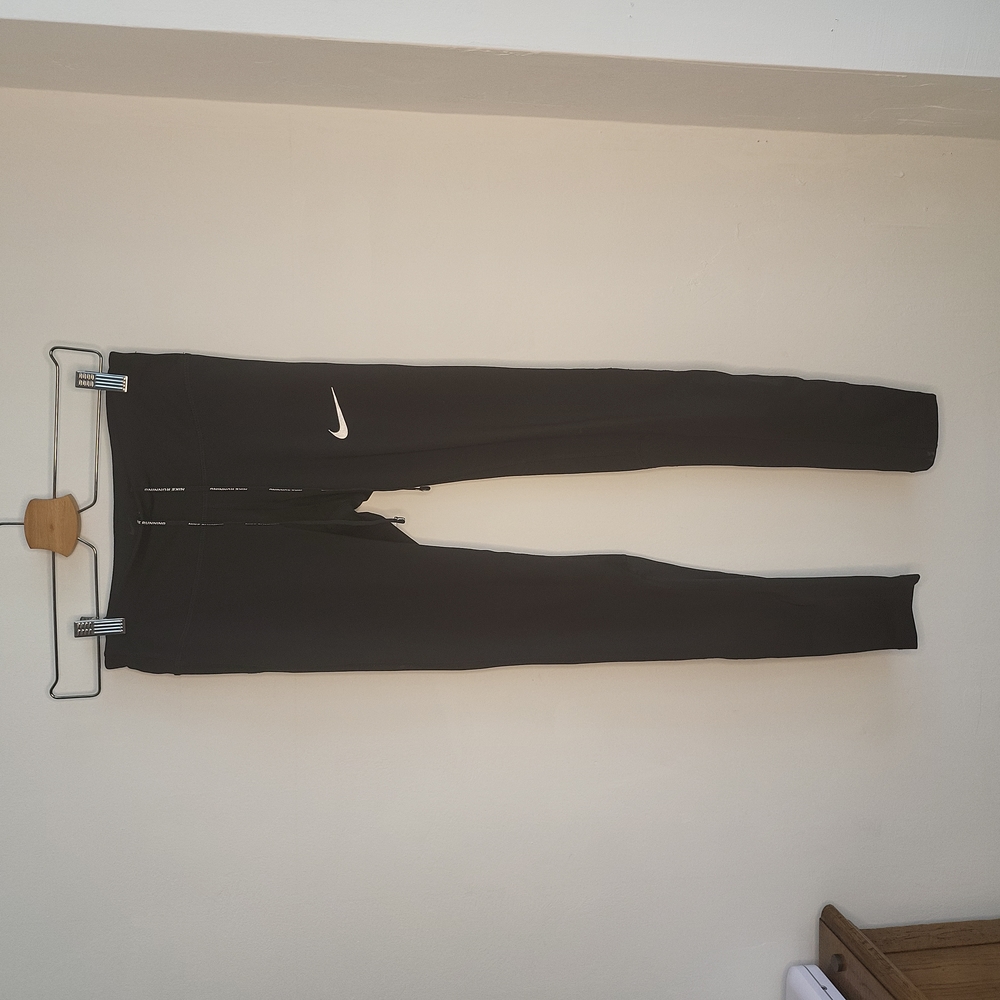 Nike Dri Fit black leggins in size Small.